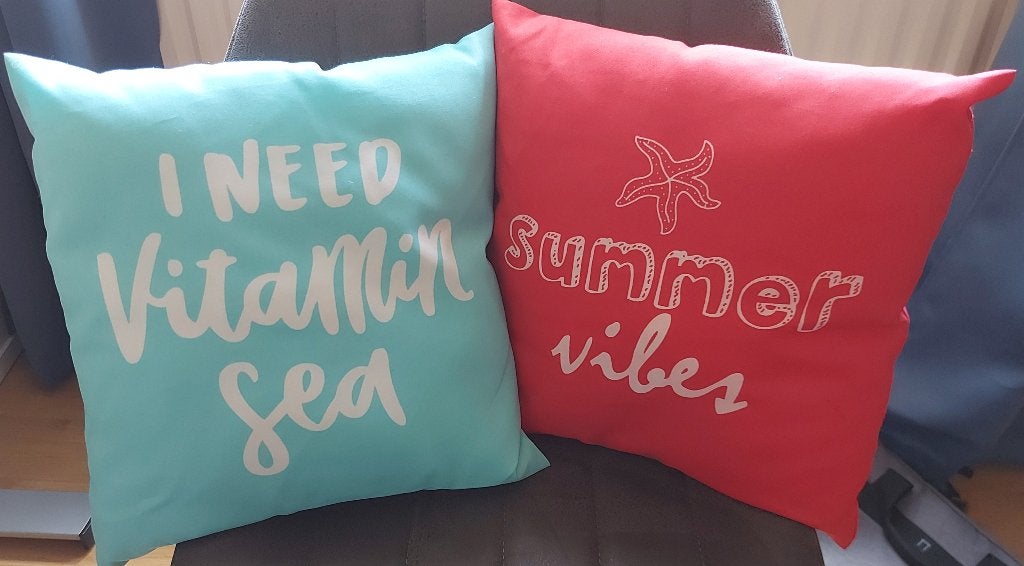 Set van 2 sierkussens 'Summer Vibes' en 'Vitamin Sea', Ophalen, Overige merken, Meerkleurig, Met print
