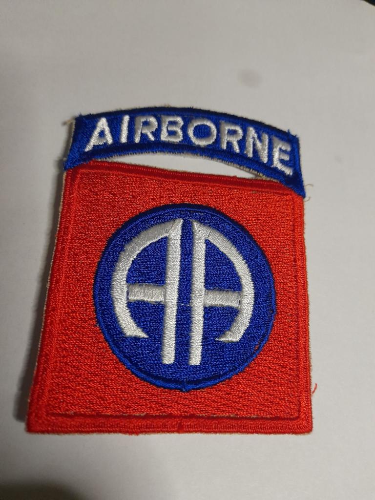 AIRBORNE embleem nieuw, Verzamelen, Ophalen of Verzenden, Landmacht, Nederland, Embleem of Badge