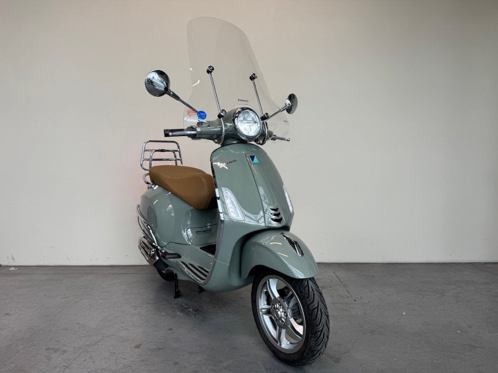 Vespa Primavera Misty Pearl Green (custom) NIEUW 0 KM, Niet ingevuld, Maximaal 45 km/u, Niet ingevuld, Nieuw