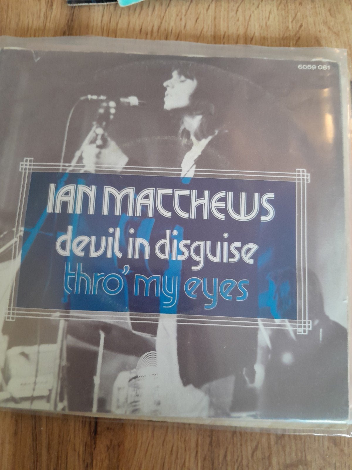ian matthews 7inch devil in disguise, Ophalen of Verzenden, Zo goed als nieuw, Pop