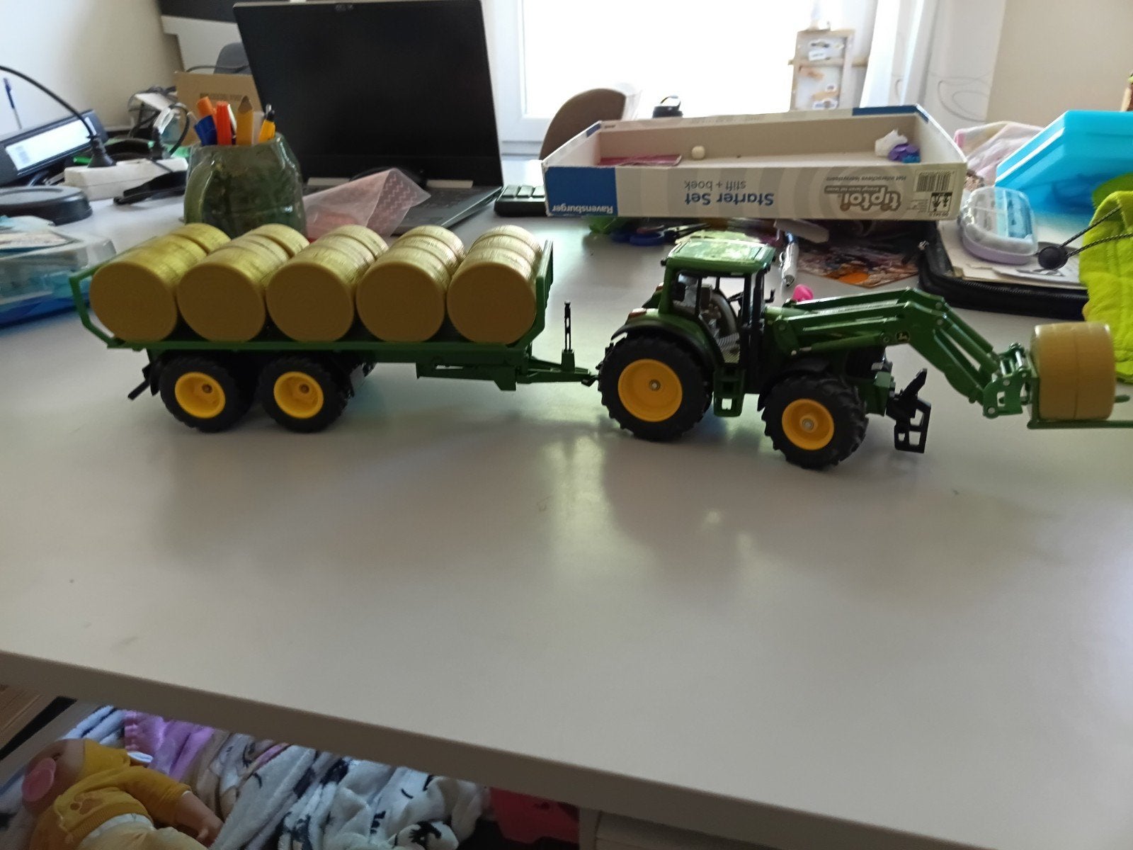Siku John Deere 6920 met balentransport, Ophalen, Gebruikt