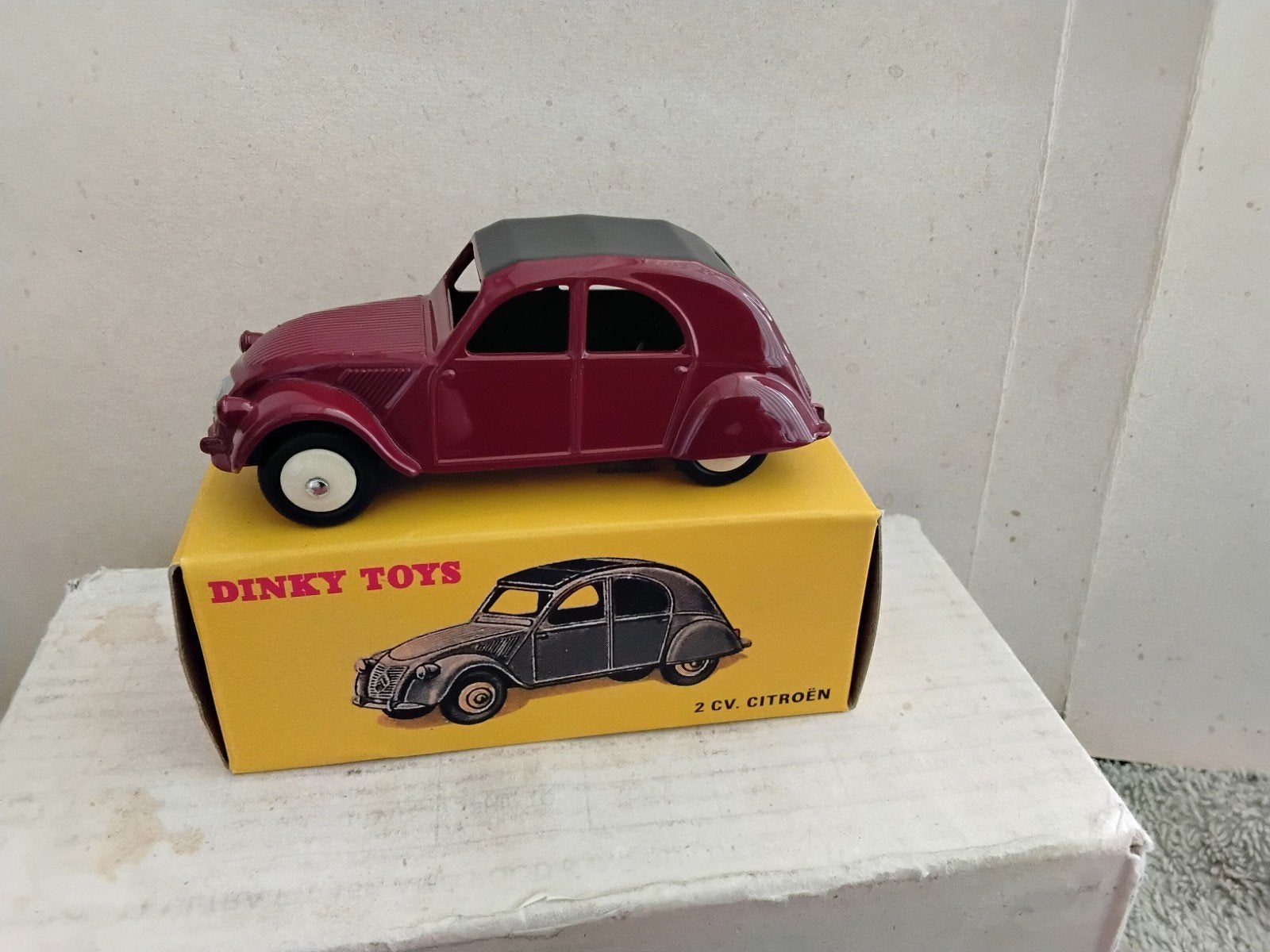 DINKY  TOYS   ATLAS   2  CV CITROËN  NO 24 T, Ophalen of Verzenden, Zo goed als nieuw, Auto, Dinky Toys