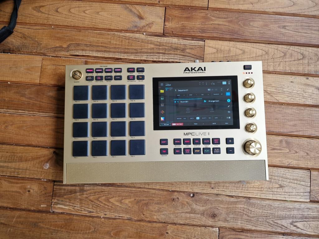 AKAI MPC Live II Gold Edition, Muziek en Instrumenten, Ophalen, Zo goed als nieuw, Overige aantallen, Overige merken