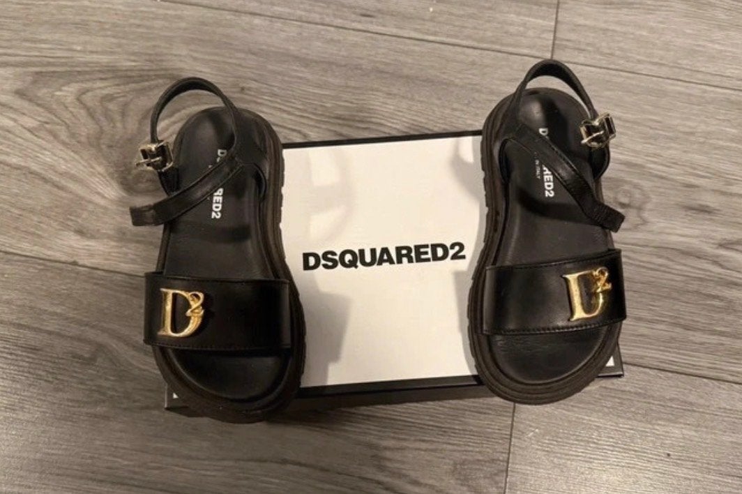 Dsquared2 Meisjes Sandalen Maat 27 Zwart met Gouden D2 Logo, Kinderen en Baby's, Ophalen of Verzenden, Nieuw, Meisje, Schoenen
