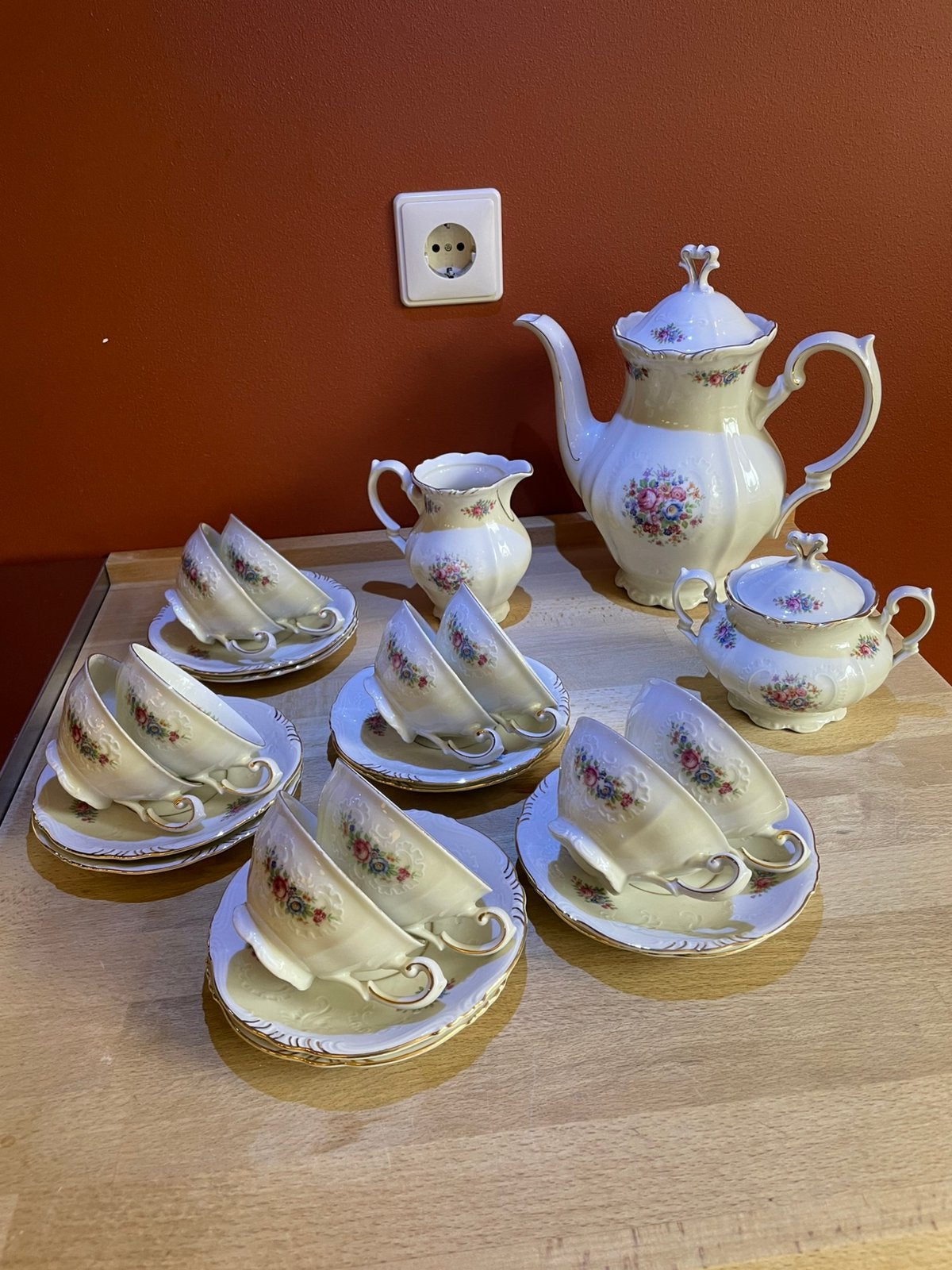 Bavaria servies compleet, Ophalen