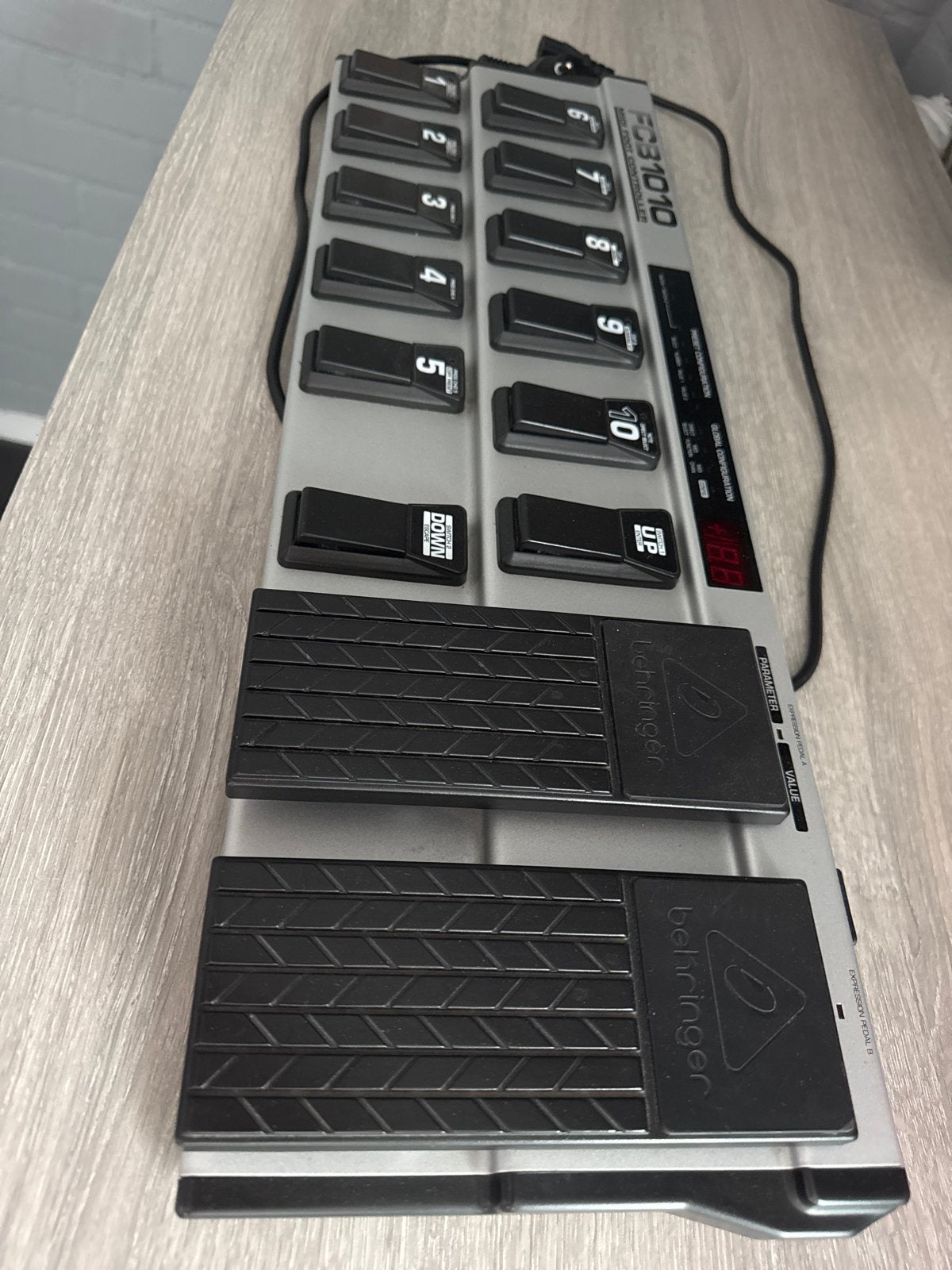 Behringer FCB1010 MIDI Foot Controller, Ophalen, Gebruikt