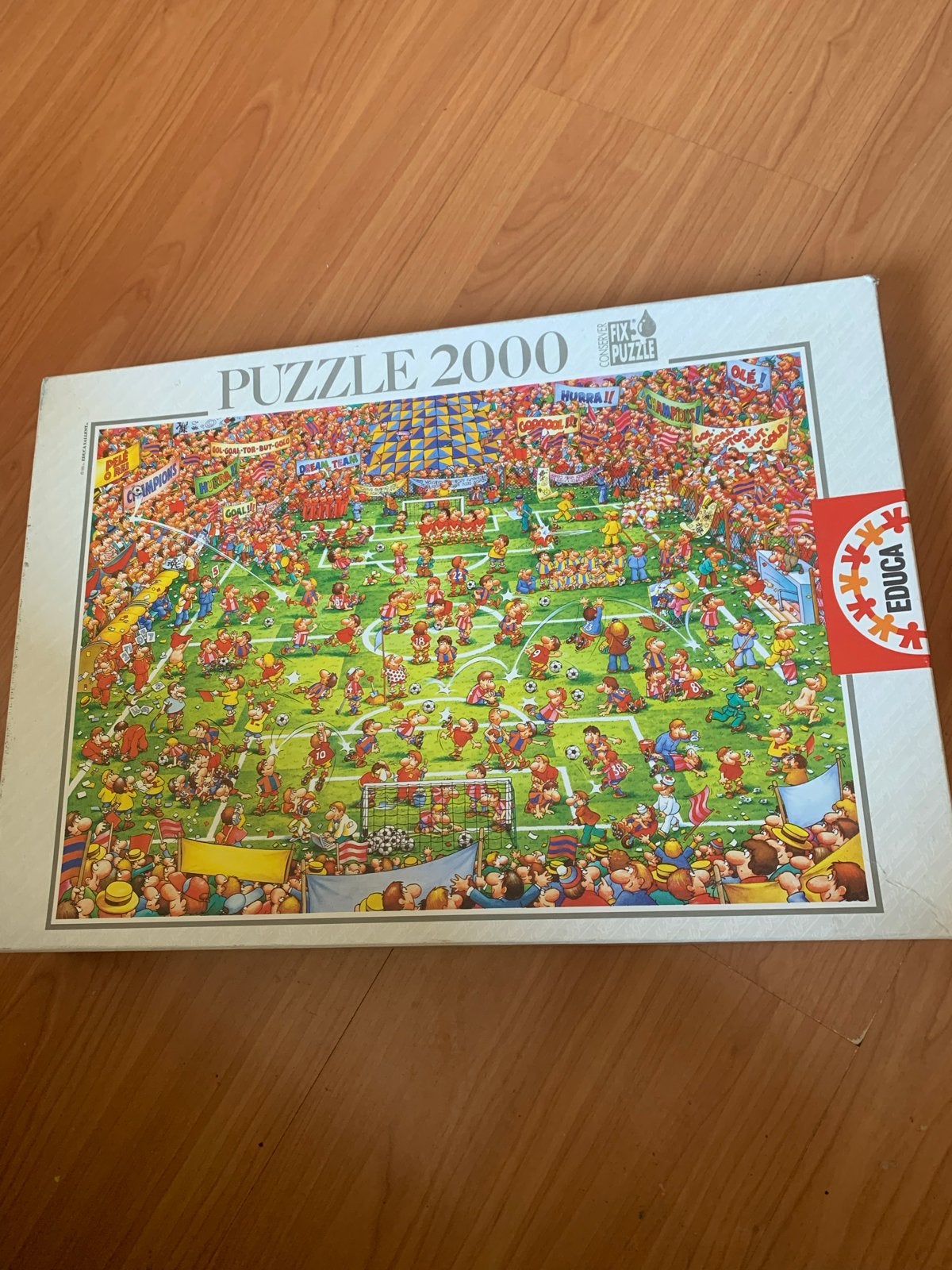Educa Puzzle 2000 stukjes - Voetbalstadion, Ophalen of Verzenden, 500 t/m 1500 stukjes, Gebruikt, Legpuzzel
