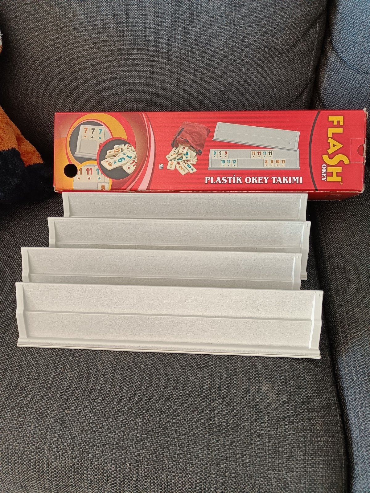 XXL Rummikub planken (4 stuks) - tot 30 tegels, Vijf spelers of meer, Ophalen of Verzenden, Zo goed als nieuw