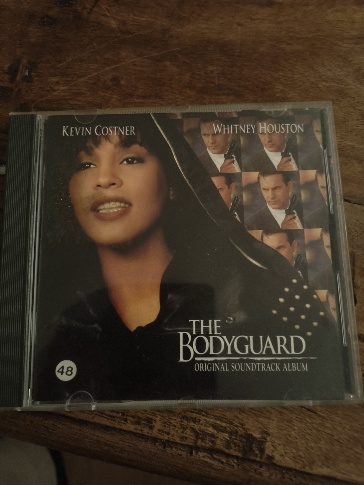 The Bodyguard Original Soundtrack Album CD - Whitney Houston, Gebruikt, Pop, Ophalen of Verzenden, Inclusief boekje