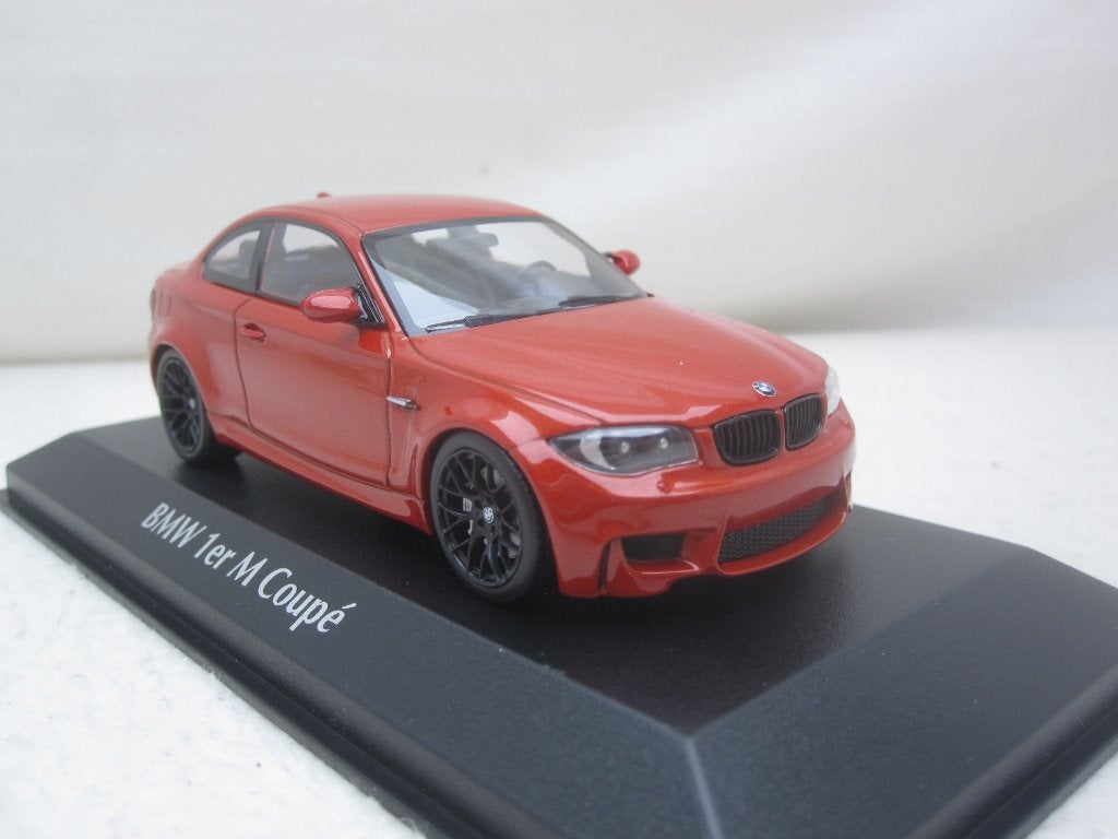 BMW 1 serie M Coupé e82 2011 Oranje metallic 1:43 Maxichamps, Ophalen of Verzenden, Nieuw, Auto, MiniChamps