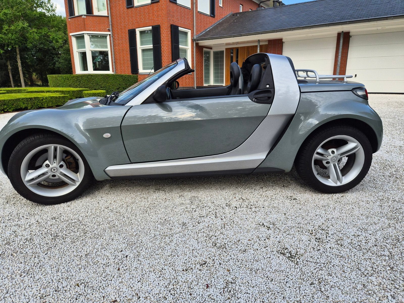 Smart Roadster 0.7 60KW AUTOMAAT 2004 Grijs, Auto's, Automaat, Achterwielaandrijving, Zwart, Roadster