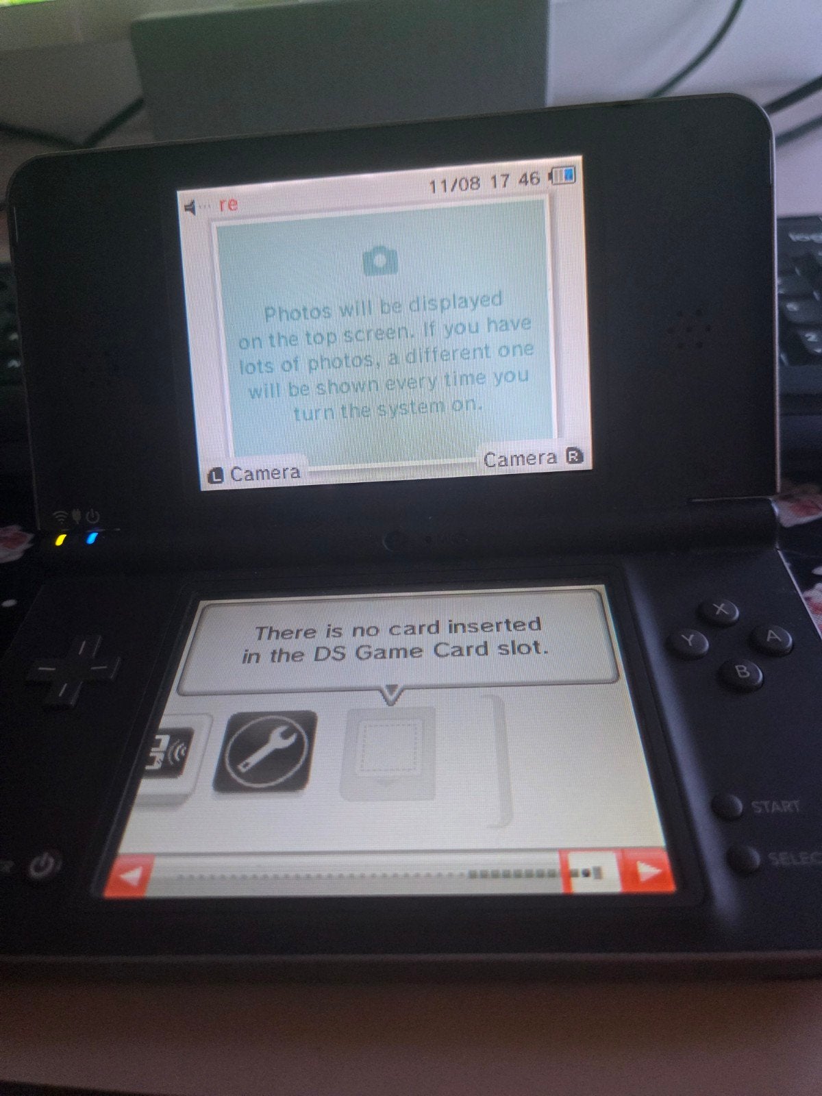 Nintendo DSi XL - Zwart - Goede staat, Spelcomputers en Games, Spelcomputers | Nintendo DS, Ophalen of Verzenden, Gebruikt, Zwart