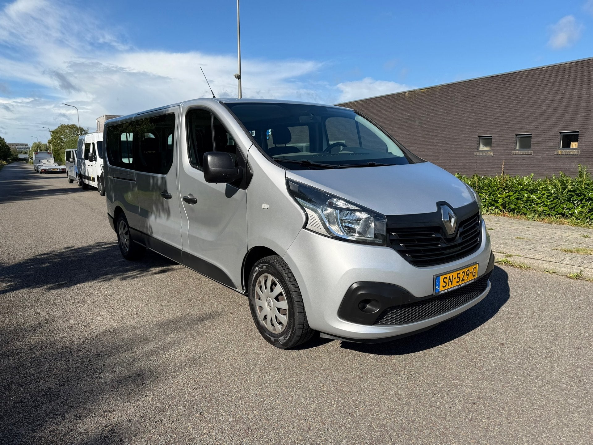 Renault Trafic Passenger 1.6 dCi Grand Authentique Energy, Auto's, Voorwielaandrijving, Gebruikt, 2000 kg, Origineel Nederlands