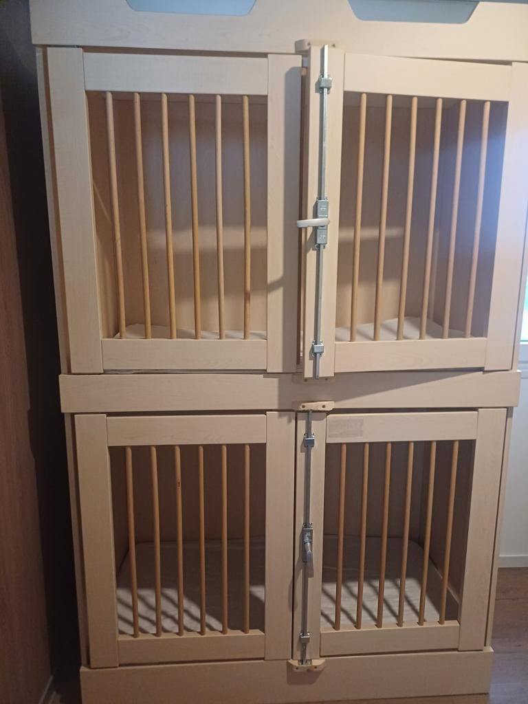 3 kinderopvangbedden met matrassen, Ophalen of Verzenden, Zo goed als nieuw, Minder dan 140 cm, Matras