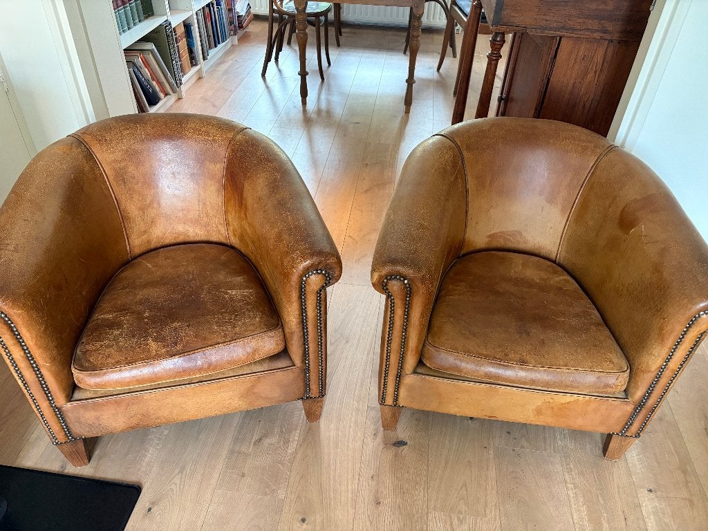 Set 2 clubfauteuils (schaapleder)