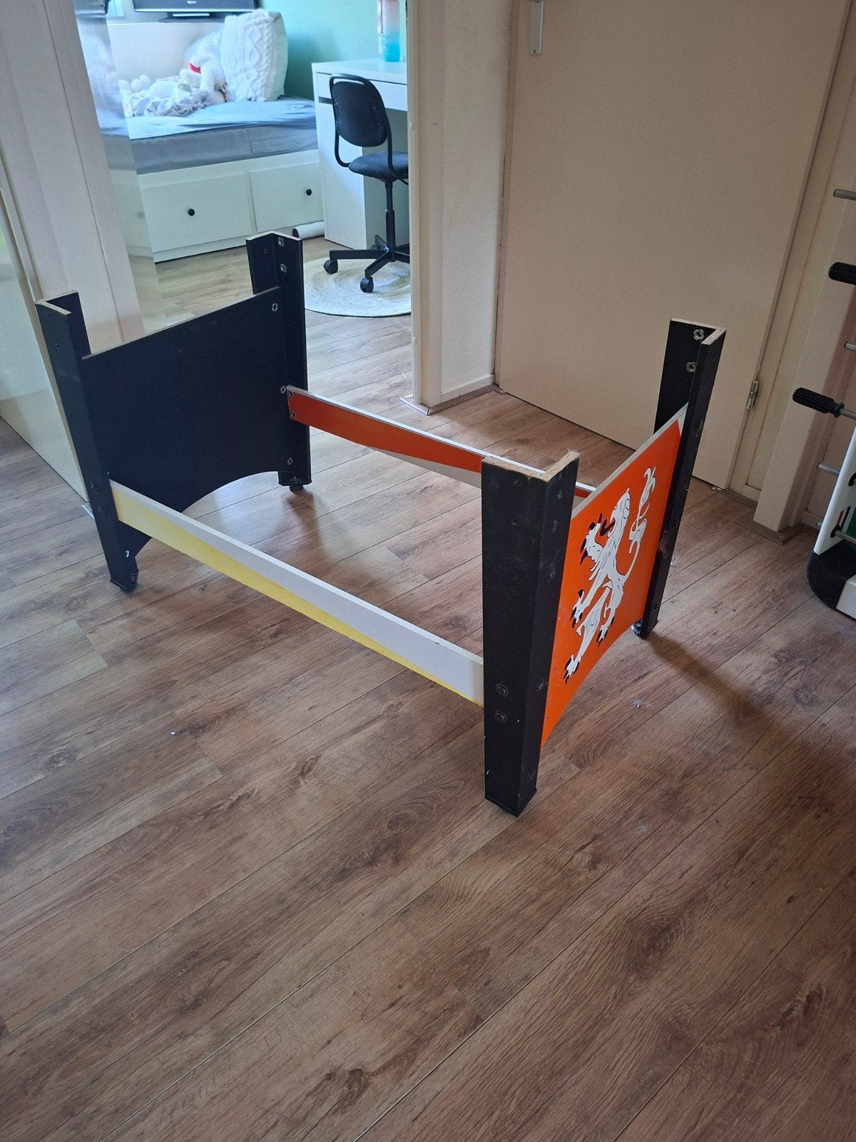 voetbaltafel, Ophalen