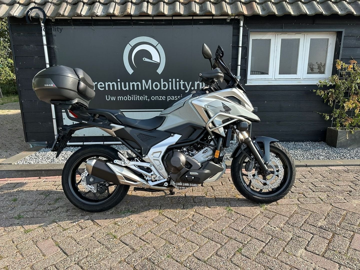 HONDA NC750X DCT ABS (BJ 2023 / 10368 KM), Motoren, 2 cilinders, Motorrijbewijs A, Bedrijf, Onbekend
