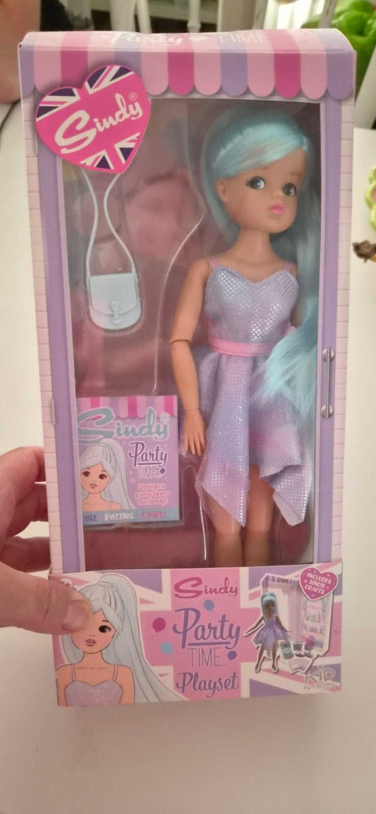 sindy Party Time Playset met pop en accessoires, Ophalen of Verzenden, Nieuw, Pop