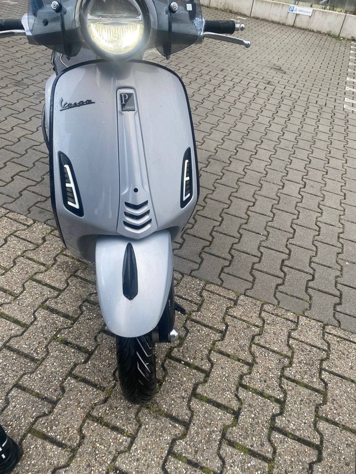 Vespa Primavera 50cc 2015- Custom Kleur & LED Verlichting, Ophalen of Verzenden, Gebruikt