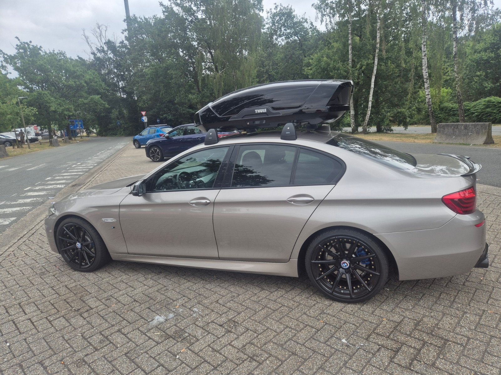 TE HUUR  Dakkoffer - Thule Motion XT M - 400 L  Black Glossy, Ophalen, Zo goed als nieuw