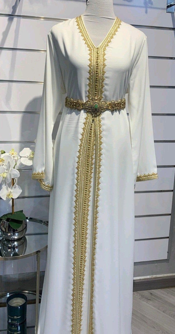 nieuwe beige takshita te koop, Ophalen of Verzenden, Nieuw, Beige, Overige typen