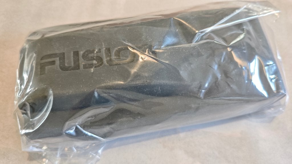 Nieuwe afdekkap Fusion o.a. MS-RA205, Watersport en Boten, Ophalen of Verzenden, Nieuw, Radio