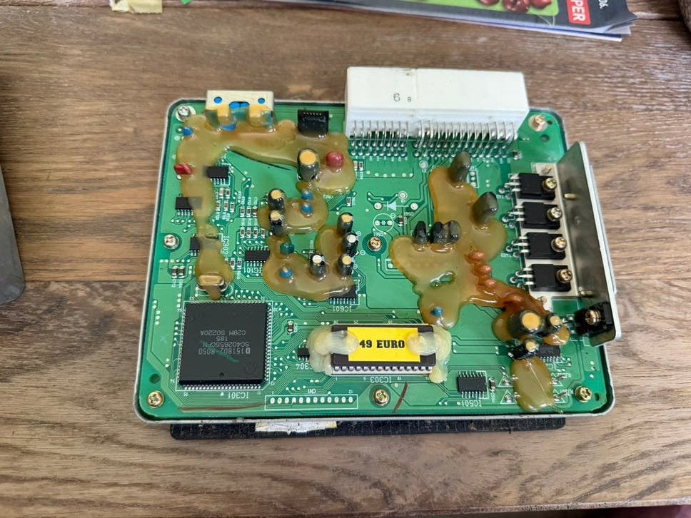 Aprilia Tuono ECU met eprom euro 49, Ophalen of Verzenden