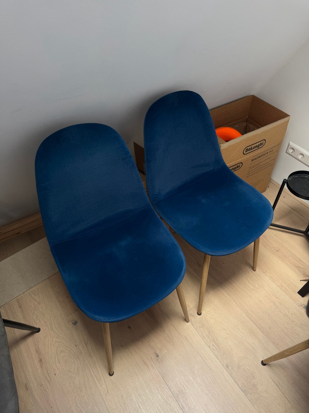 Set van 4 Sklum Glamm eetkamerstoelen - Fluweel Blauw, Ophalen, Blauw, Zo goed als nieuw, Vier