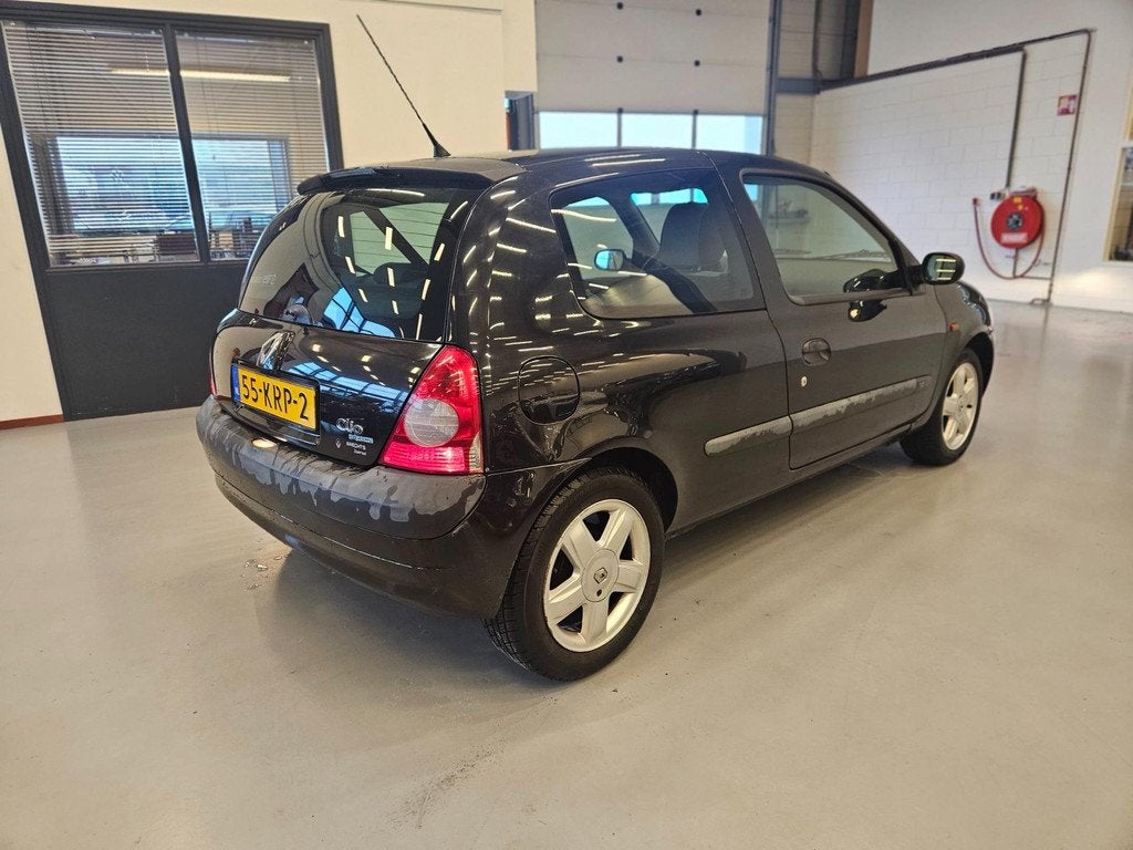 Renault Clio 1.2-16V Authentique | Nieuwe apk | Compact | In, Stof, Gebruikt, 31 €/maand, 4 cilinders