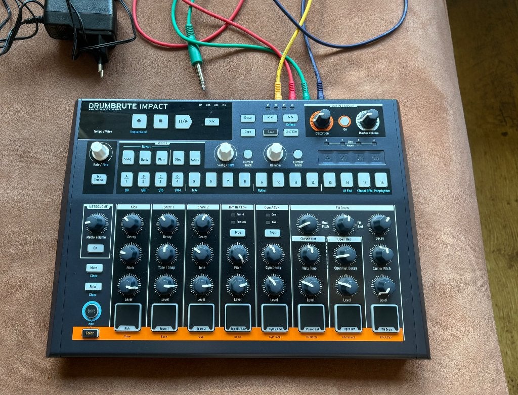 Arturia Drumbrute Impact + extra kabels, Ophalen of Verzenden, Zo goed als nieuw, Overige merken