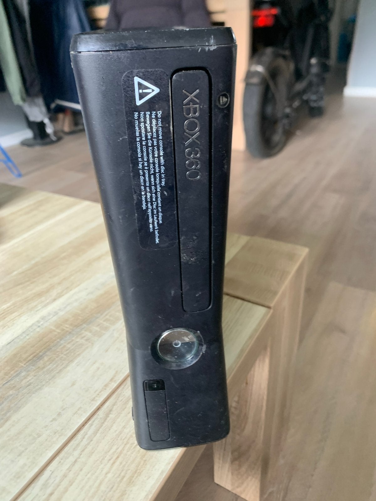 Xbox 360 Slim met 18 spellen (zonder controllers), Spelcomputers en Games, Spelcomputers | Xbox 360, Ophalen, Zonder controller