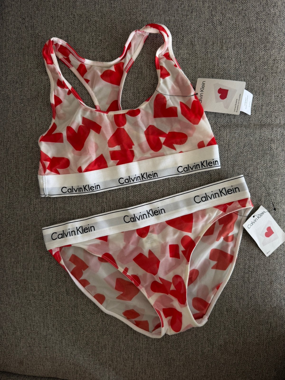 Calvin Klein set NIEUW met labels | Maat S | Hartjesprint, Kleding | Dames, Ophalen of Verzenden, Rood, Setje
