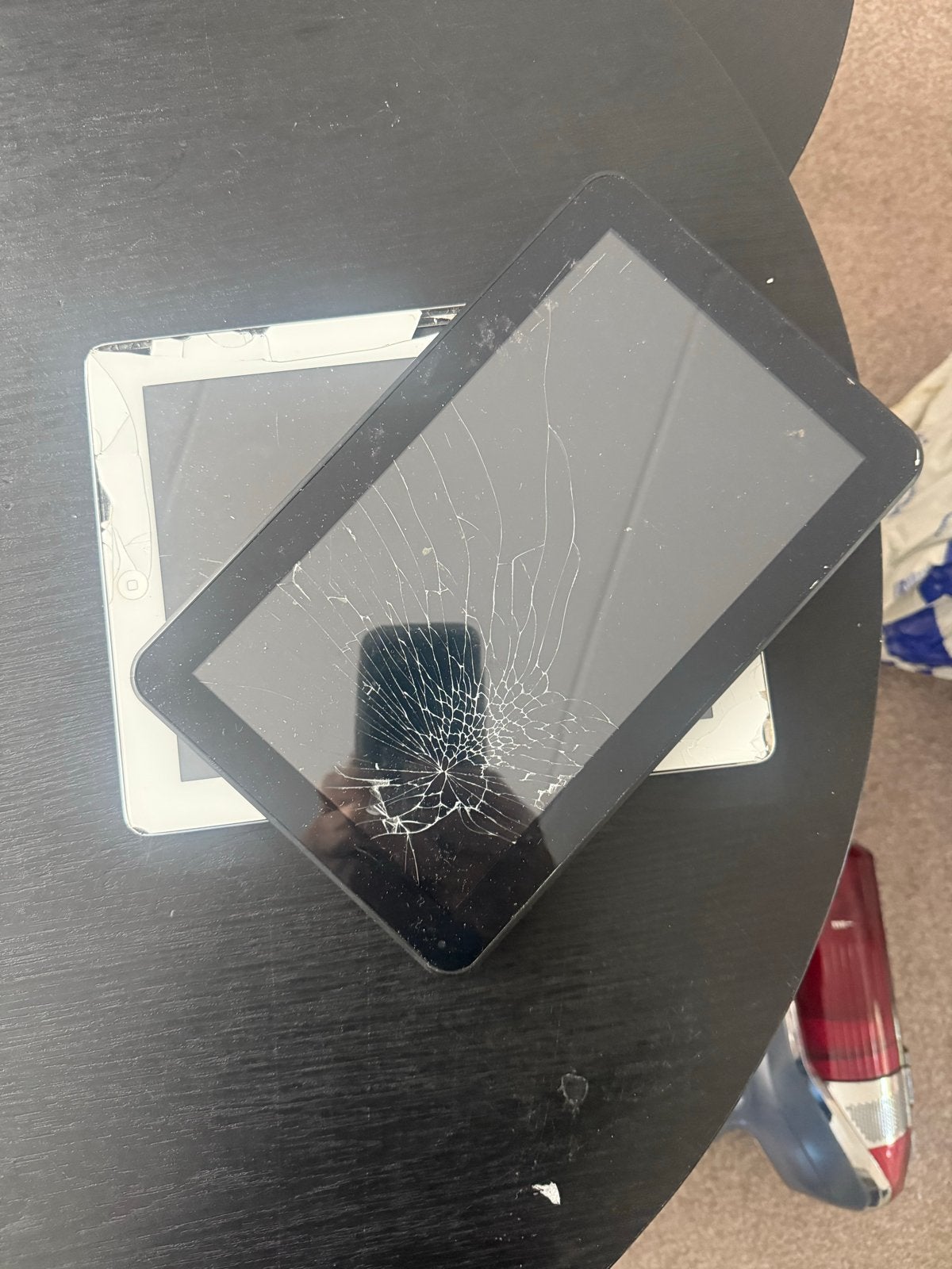 2x iPad voor onderdelen - Gebarsten scherm, Computers en Software, Ophalen of Verzenden, Niet werkend, Wit, Apple iPad