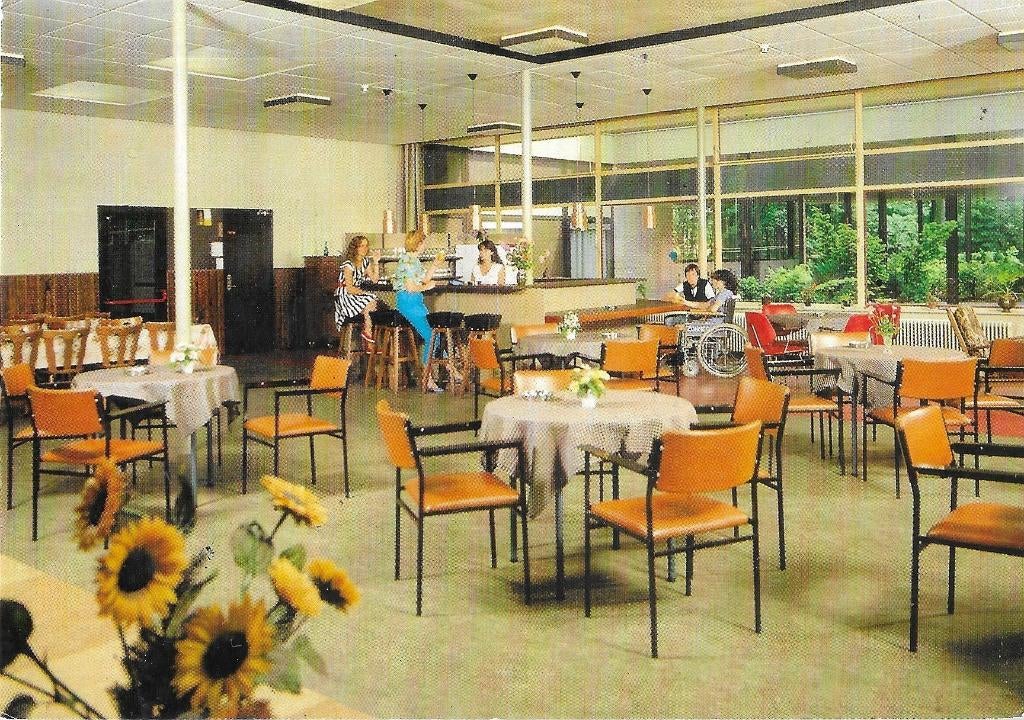 AK Eindhoven - Pensionaat Eikenburg, Interieur Heihoef, Verzenden, 1980 tot heden, Gelopen, Noord-Brabant