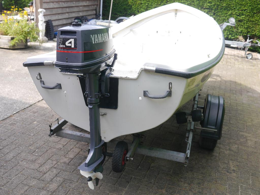 Opel Corsa + tohatsu 5pk, 4 takt+ Crescent 42, cremo 420, Auto's, Opel, 450 kg, 40 €/maand, 750 kg, Overige bekleding
