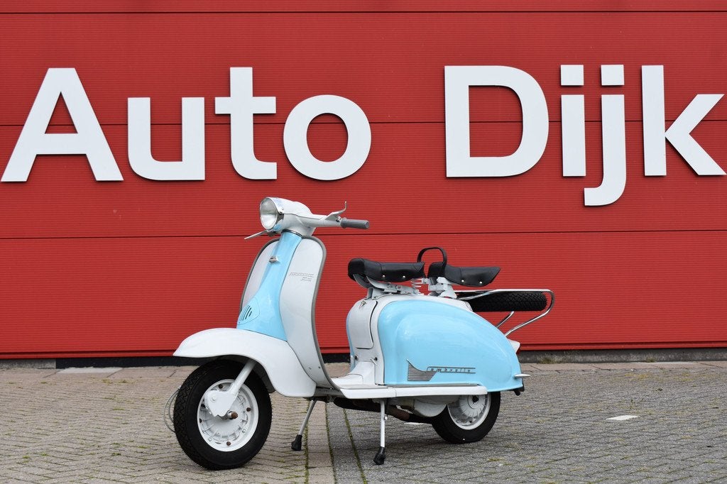 Lambretta 125 LI Prachtig! | Volledig gerestaureerd, Motoren, Motoren | Oldtimers, Verkoop@autodijk.nl, Hogedijken 24
9101WV  DOKKUM, NL