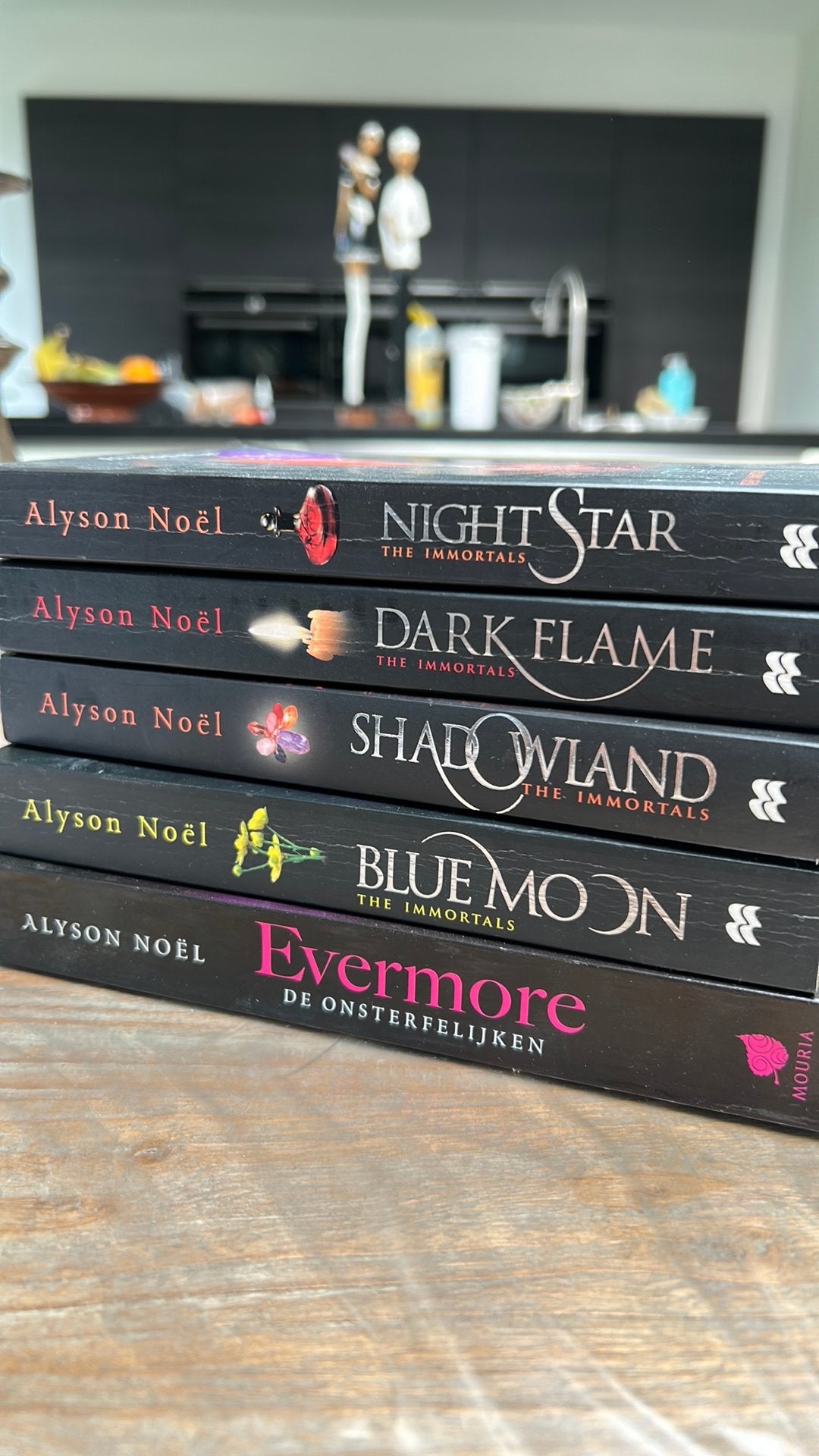 Alyson Noel - Night Star, Evermore, dark flame, shadowland,, Boeken, Ophalen of Verzenden, Gelezen, Alyson Noel