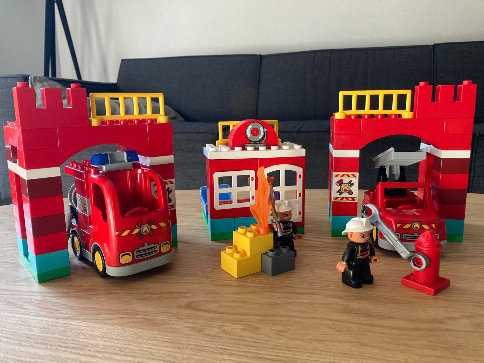 Lego Duplo Brandweerkazerne (10593), Ophalen of Verzenden, Zo goed als nieuw, Duplo