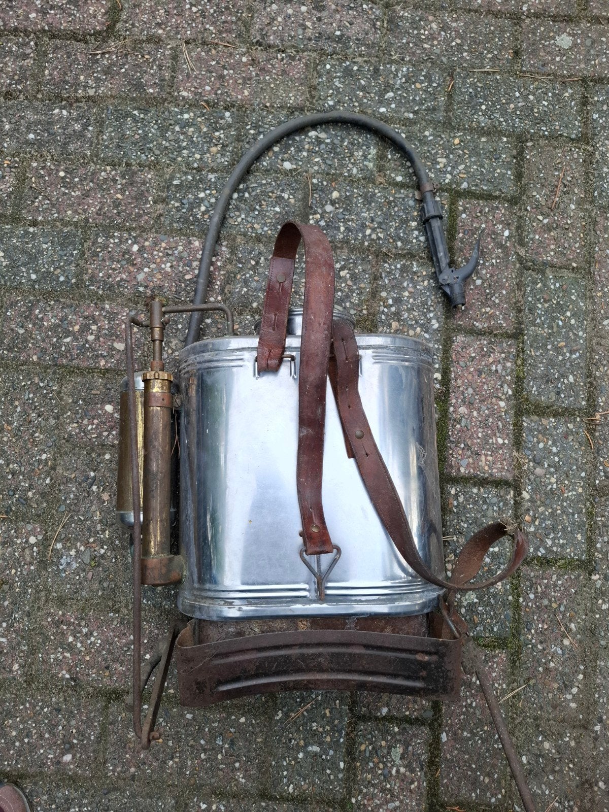 Vintage rugspuit - landbouwspuit - onkruidspuit, Ophalen