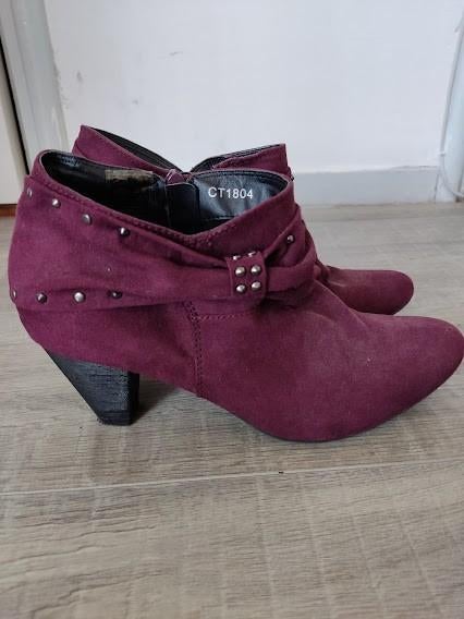 Pavers aubergine suède dames enkellaarsjes met studs, Kleding | Dames, Schoenen, Pavers, Overige kleuren, Lage of Enkellaarzen