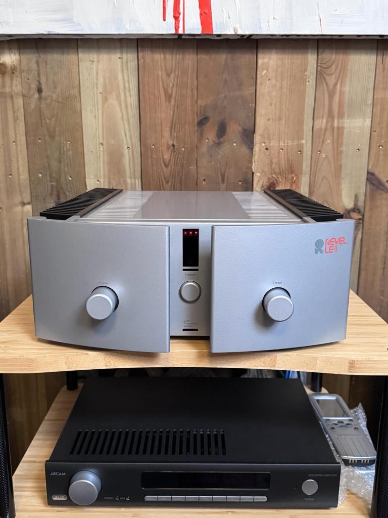 revel le-1 / Subwoofer versterker, 120 watt of meer, Ophalen, Overige merken, Gebruikt