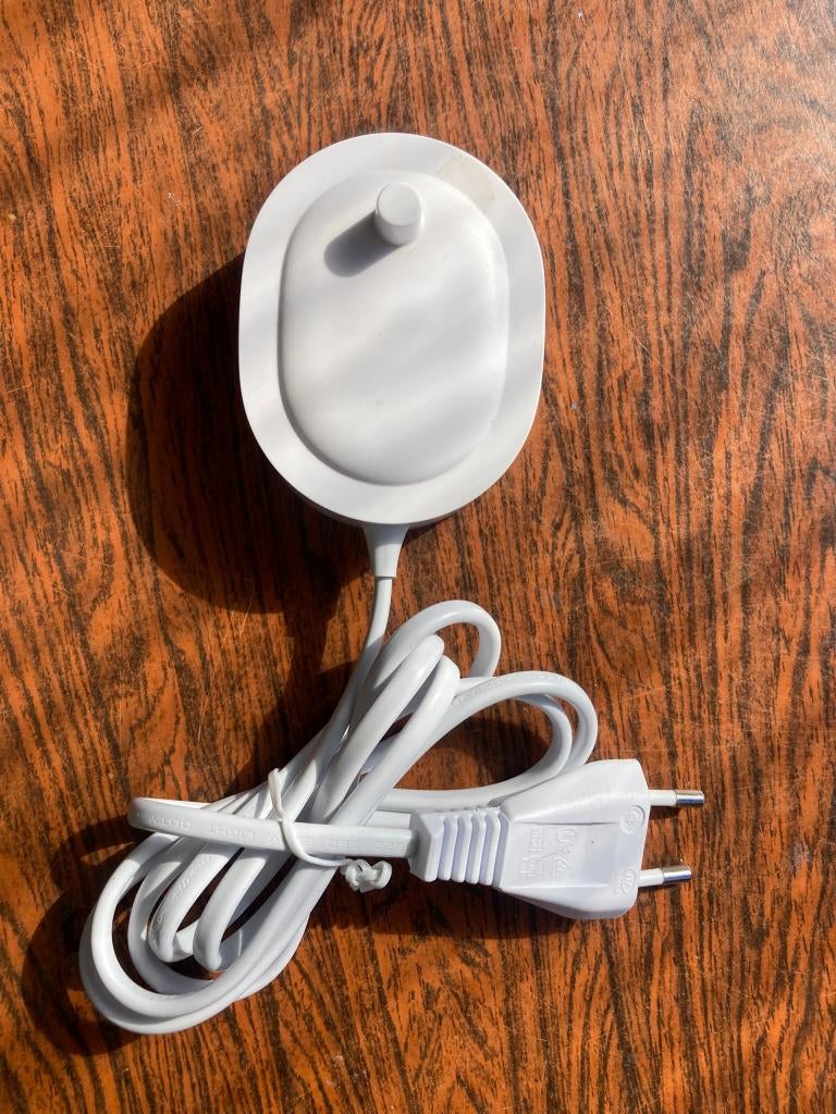 Braun Oral-B Monddouche Magnetische Oplader type 3726, Ophalen, Zo goed als nieuw, Overige typen