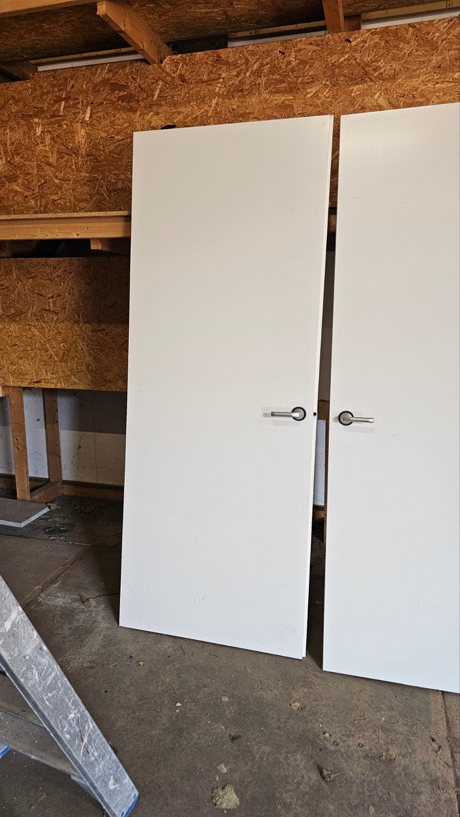 Set van 2 witte binnendeuren met modern beslag, Ophalen, Zo goed als nieuw, Binnendeur, 200 tot 215 cm
