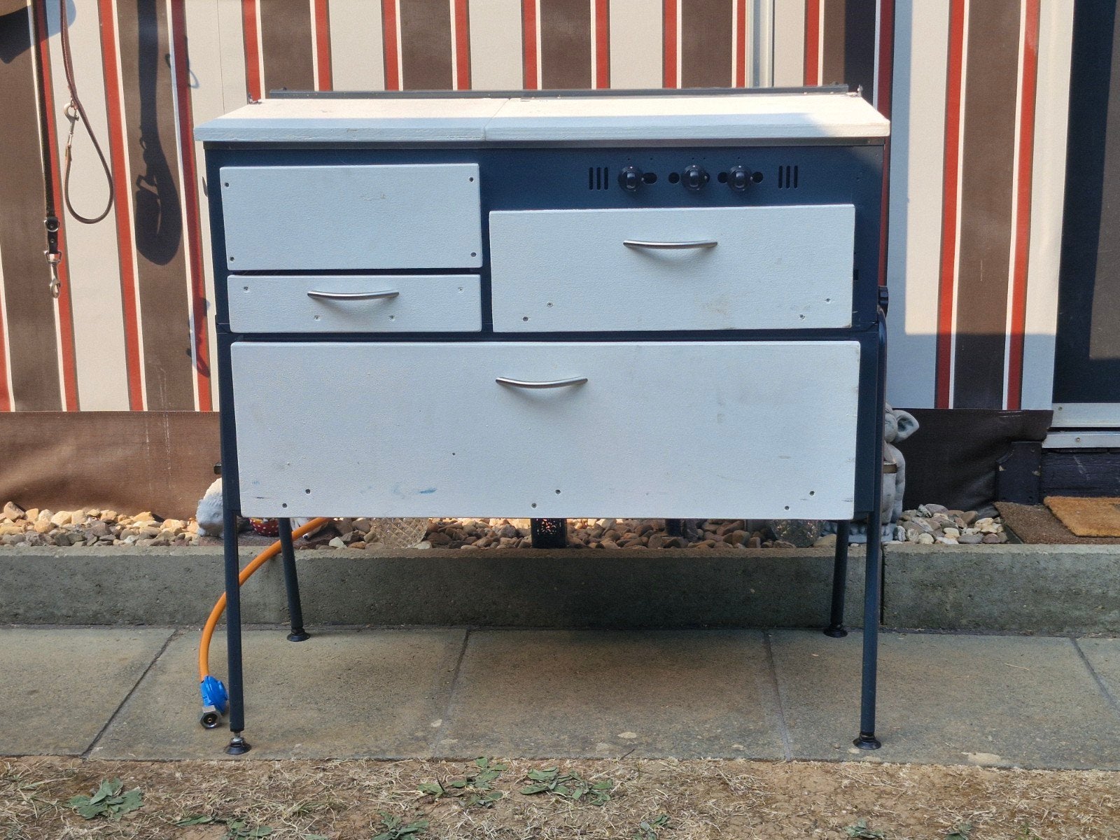 Compacte buitenkeuken - demonteerbaar en draagbaar, Ophalen of Verzenden, Gebruikt