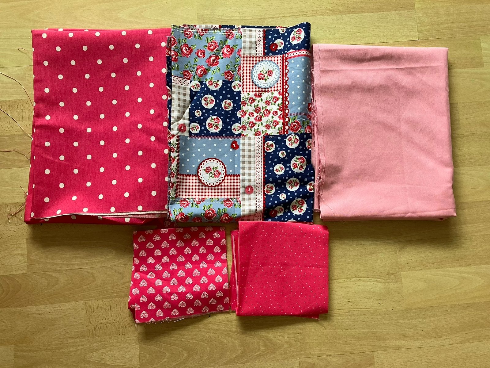 5 lappen katoenen stof in verschillende kleuren nieuw, Overige kleuren, Nieuw, Ophalen of Verzenden, 30 tot 120 cm