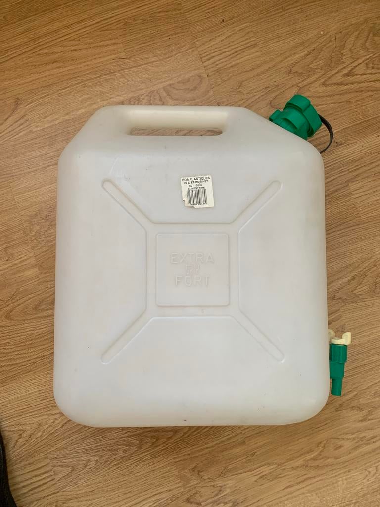 Witte jerrycan met kraantje - 20L, Ophalen of Verzenden, Nieuw