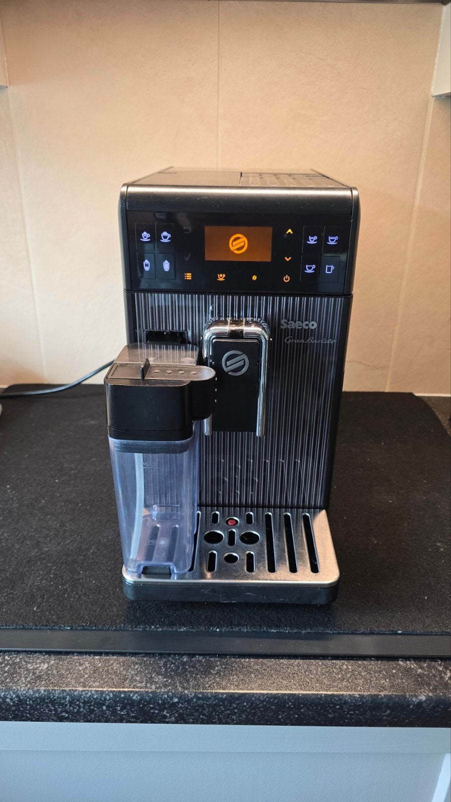 Philips-Saeco HD8964 GranBaristo, Witgoed en Apparatuur, Koffiezetapparaten, Afneembaar waterreservoir, Ophalen of Verzenden, 1 kopje