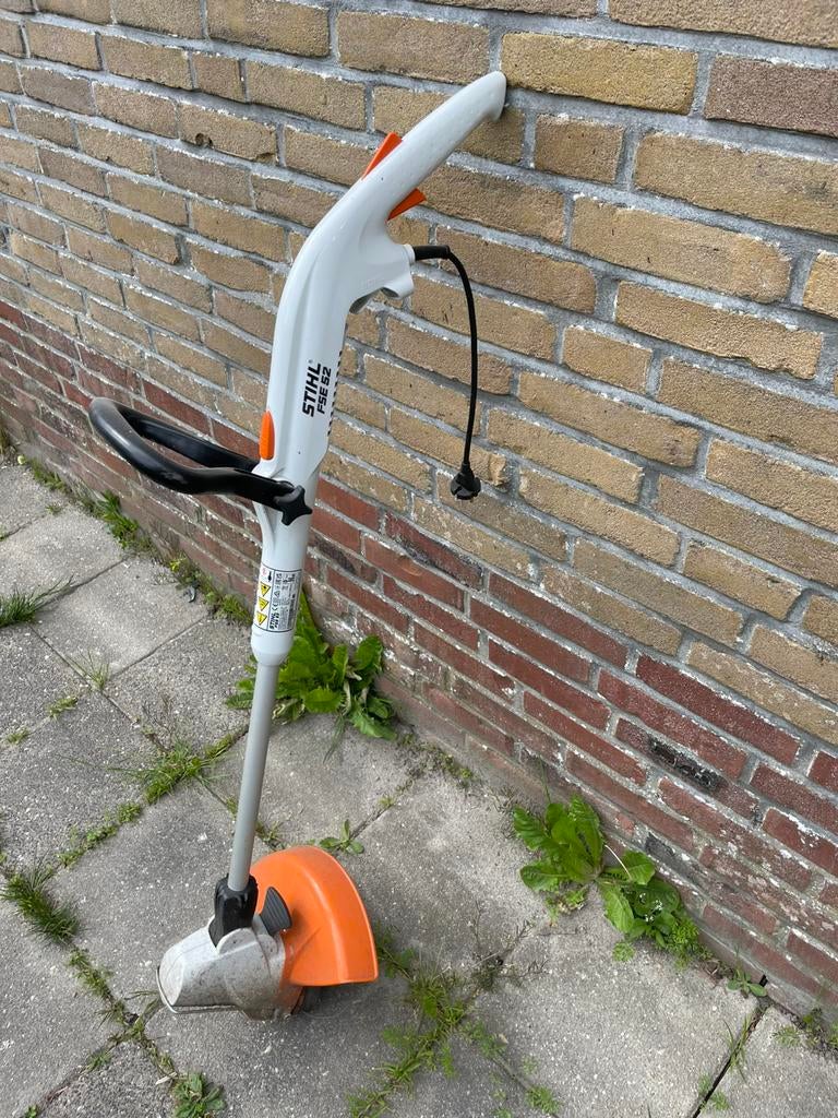 STIHL FSE 52 Elektrische Grastrimmer / Kantentrimmer, Tuin en Terras, Bosmaaiers, Ophalen, Gebruikt, Elektrisch