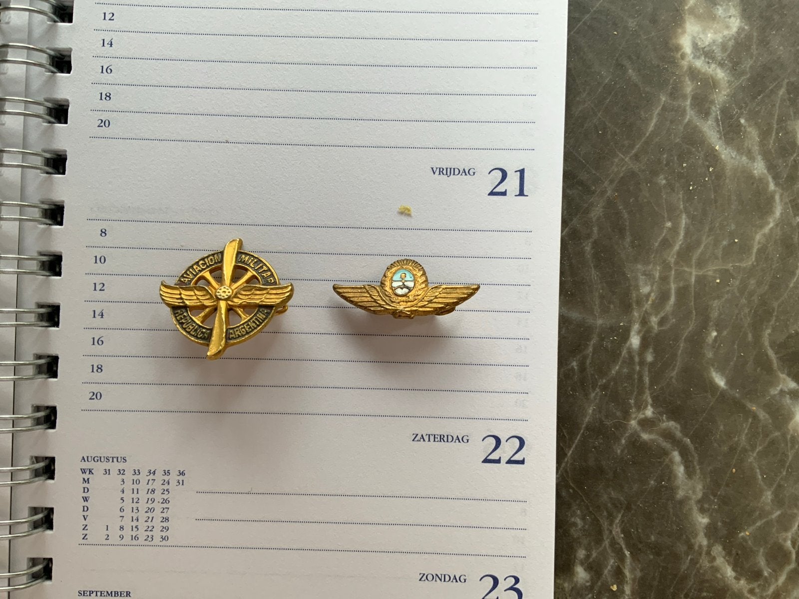 Argentijnse Luchtmacht Speldjes Jaren ‘60, Verzenden, Luchtmacht, Overige gebieden, Embleem of Badge