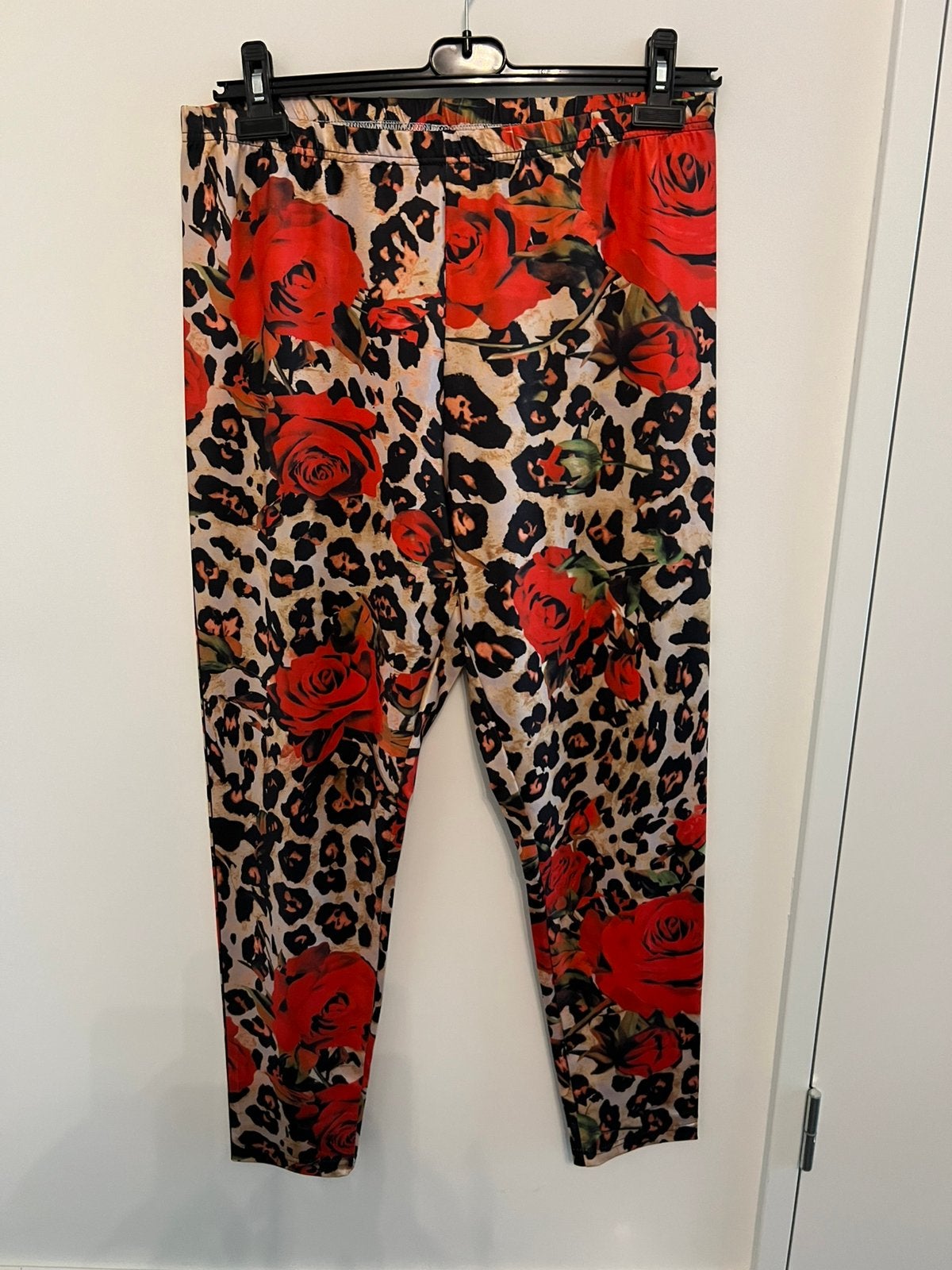 Nieuwe legging met rood maat XXL, Kleding | Dames, Ophalen of Verzenden, Nieuw, Rood, Legging
